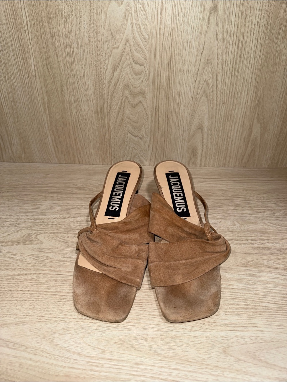 Jacquemus Tan Suede Knotted Mule Sandals - Picture 2 of 5